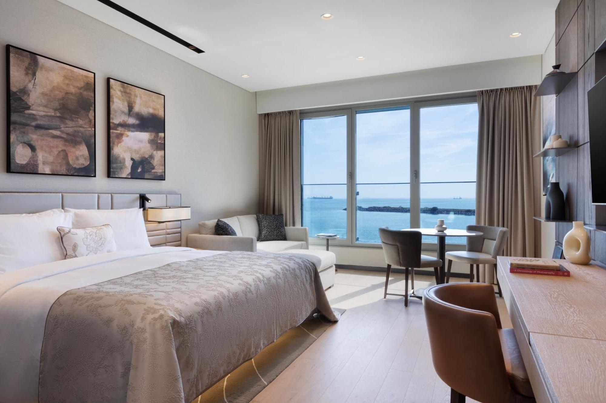 Jw Marriott Hotel Istanbul Marmara Sea ภายนอก รูปภาพ Deluxe Sea View Room